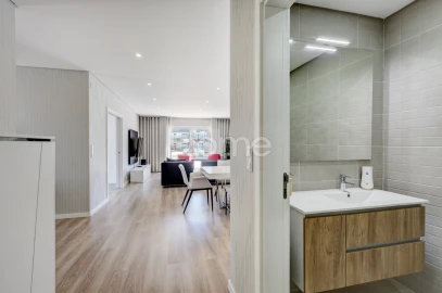 Apartamento T5 para Venda em Sacavém e Prior Velho