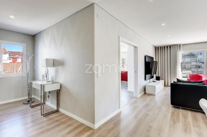 Apartamento T5 para Venda em Sacavém e Prior Velho