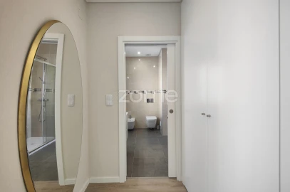 Apartamento T5 para Venda em Sacavém e Prior Velho