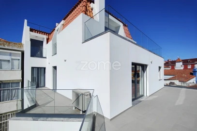 Apartamento T5 para Venda em Sacavém e Prior Velho