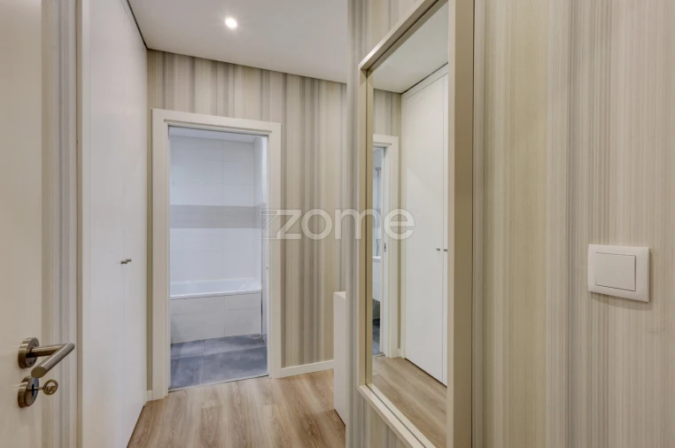 Apartamento T5 para Venda em Sacavém e Prior Velho Foto 27