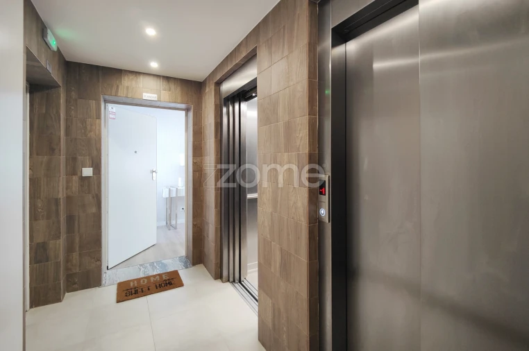 Apartamento T5 para Venda em Sacavém e Prior Velho Foto 55