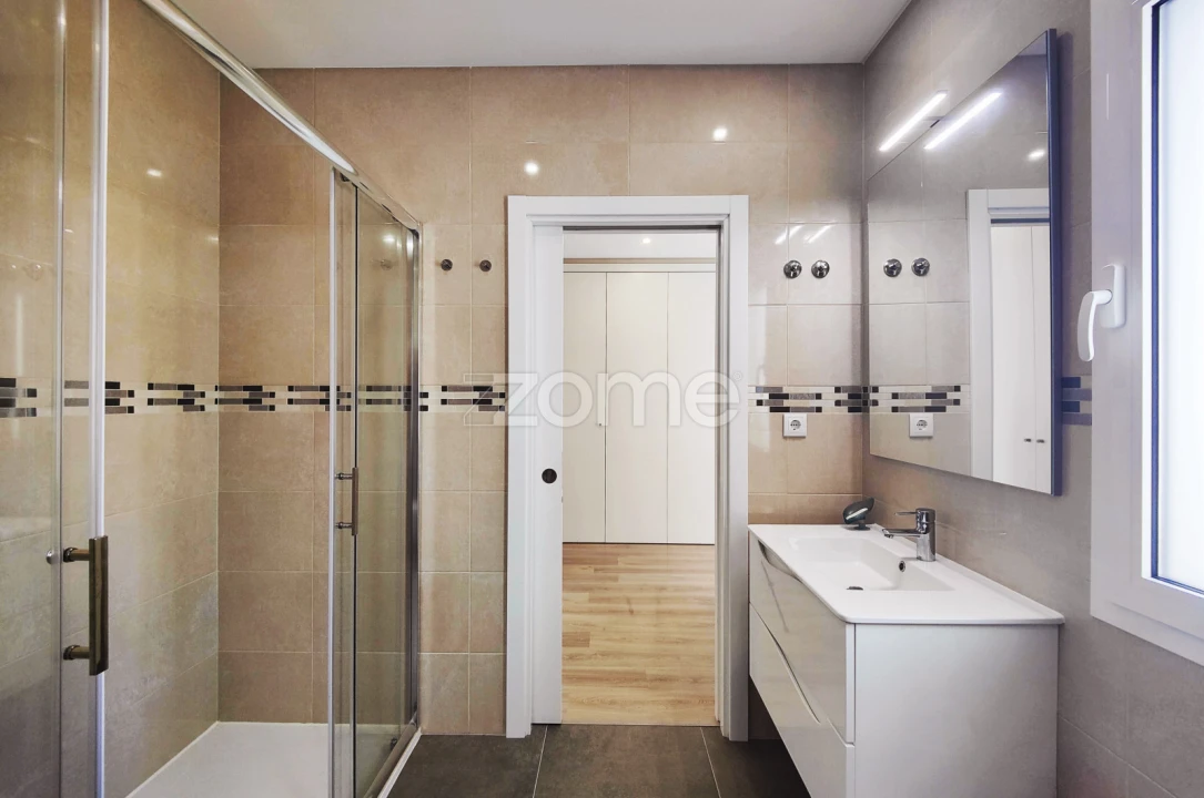 Apartamento T5 para Venda em Sacavém e Prior Velho Foto 30
