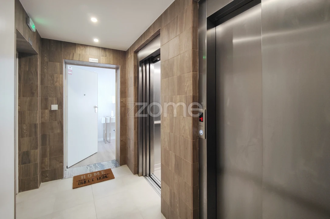 Apartamento T5 para Venda em Sacavém e Prior Velho Foto 55