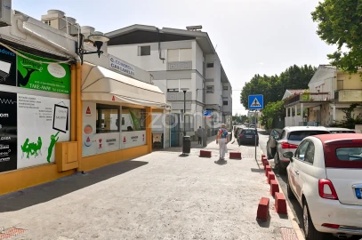 Negócio para Venda em Carcavelos e Parede