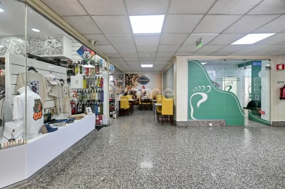 Negócio para Venda em Carcavelos e Parede
