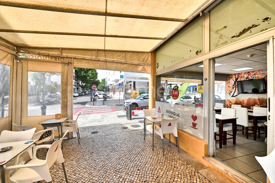 Negócio para Venda em Carcavelos e Parede Foto 12