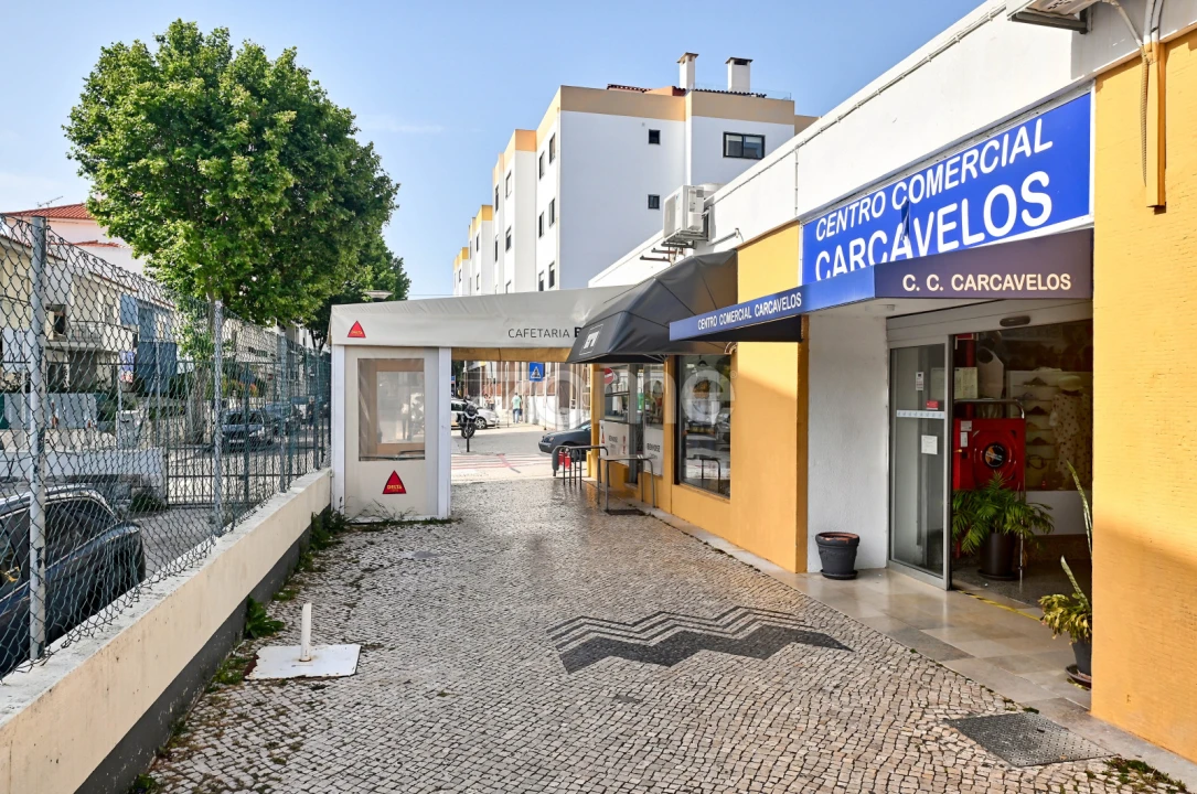 Negócio para Venda em Carcavelos e Parede Foto 17