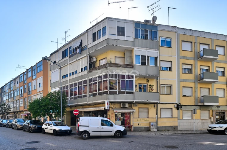 Garagem para Venda em Alverca do Ribatejo e Sobralinho Foto 2