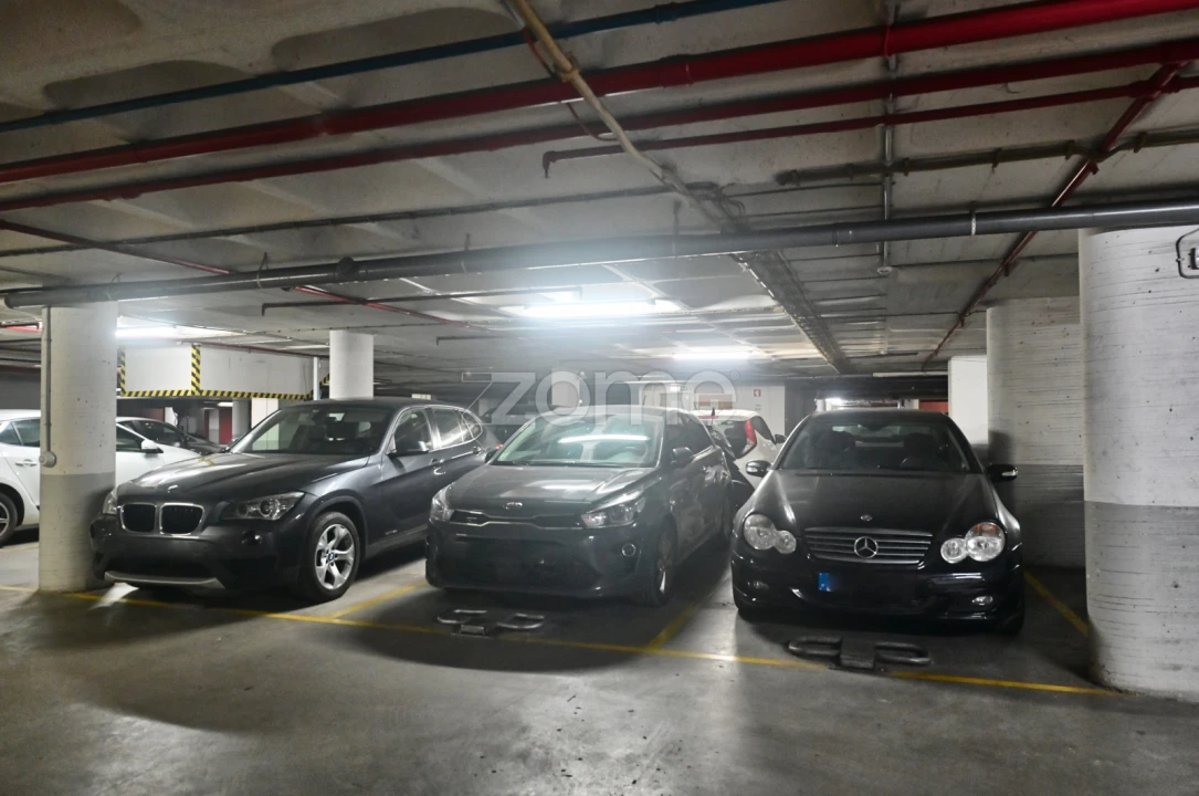 Garagem para Venda em Alverca do Ribatejo e Sobralinho Foto 5