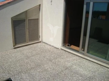 Moradia T4 para Venda em Mafamude e Vilar do Paraíso
