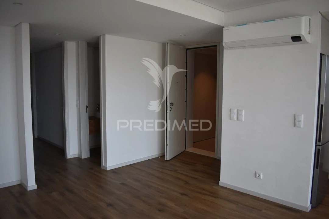 Apartamento T2 para Venda em Mafamude e Vilar do Paraíso Foto 7