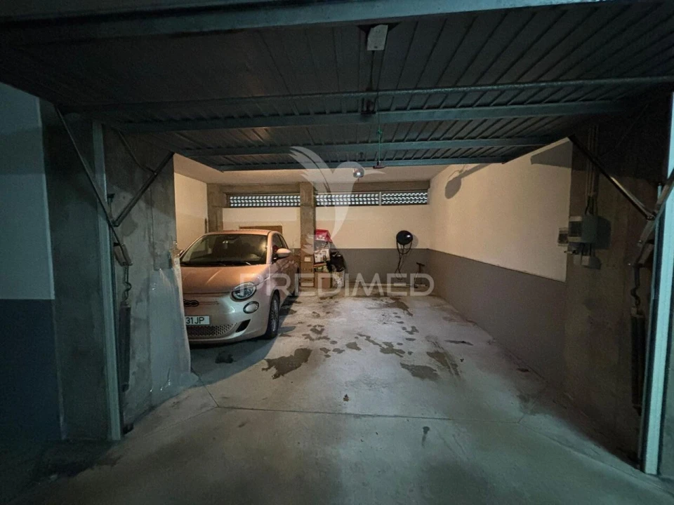 Apartamento T3 para Venda em Ferreiros e Gondizalves Foto 19