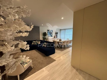 Apartamento T3 para Venda em Ferreiros e Gondizalves