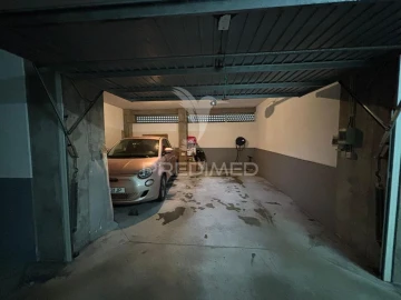 Apartamento T3 para Venda em Ferreiros e Gondizalves