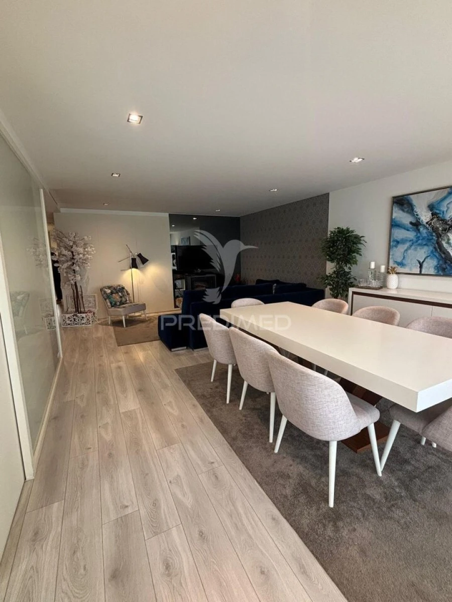 Apartamento T3 para Venda em Ferreiros e Gondizalves Foto 4