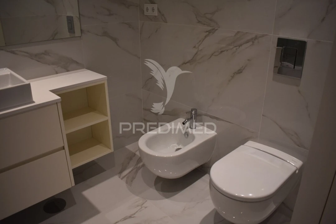Apartamento T1 para Venda em Mafamude e Vilar do Paraíso Foto 7