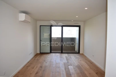 Apartamento T1 para Venda em Mafamude e Vilar do Paraíso