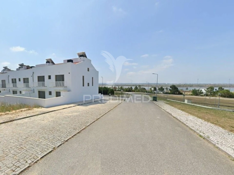 Terreno para Venda em Vila Verde Foto 1