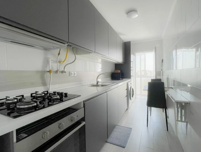 Apartamento T3 para Venda em Laranjeiro e Feijó Foto 3