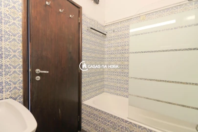 Apartamento T2 para Arrendamento em Aldoar, Foz do Douro e Nevogilde