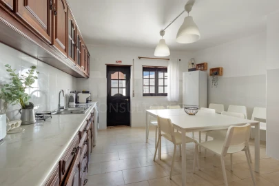 Moradia T3 para Venda em Atouguia da Baleia