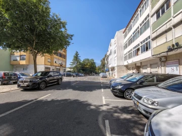 Apartamento T2 para Venda em Venteira