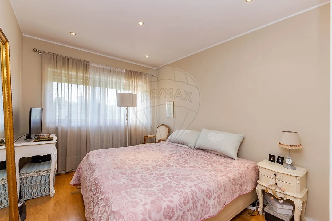 Apartamento T3 para Venda em Moreira Foto 9