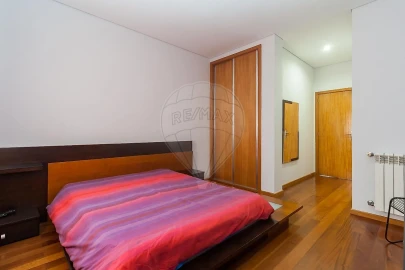 Moradia T4 para Venda em Aver-O-Mar, Amorim e Terroso