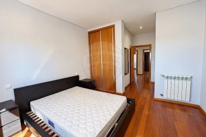 Moradia T4 para Venda em Aver-O-Mar, Amorim e Terroso