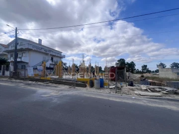Moradia T3 para Venda em Fernao Ferro