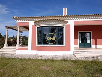 Quinta T3 para Venda em Santa Maria e São Miguel, São Martinho, São Pedro Penaferrim