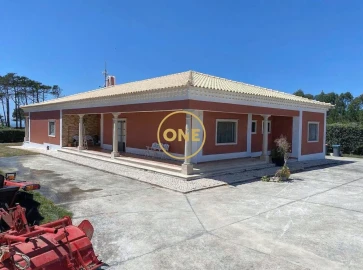Quinta T3 para Venda em Santa Maria e São Miguel, São Martinho, São Pedro Penaferrim