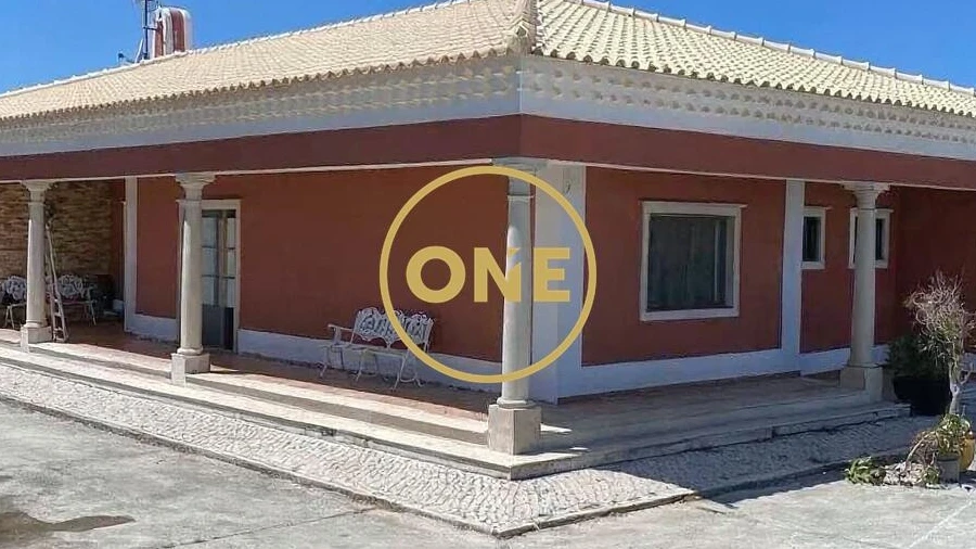 Quinta T3 para Venda em Santa Maria e São Miguel, São Martinho, São Pedro Penaferrim