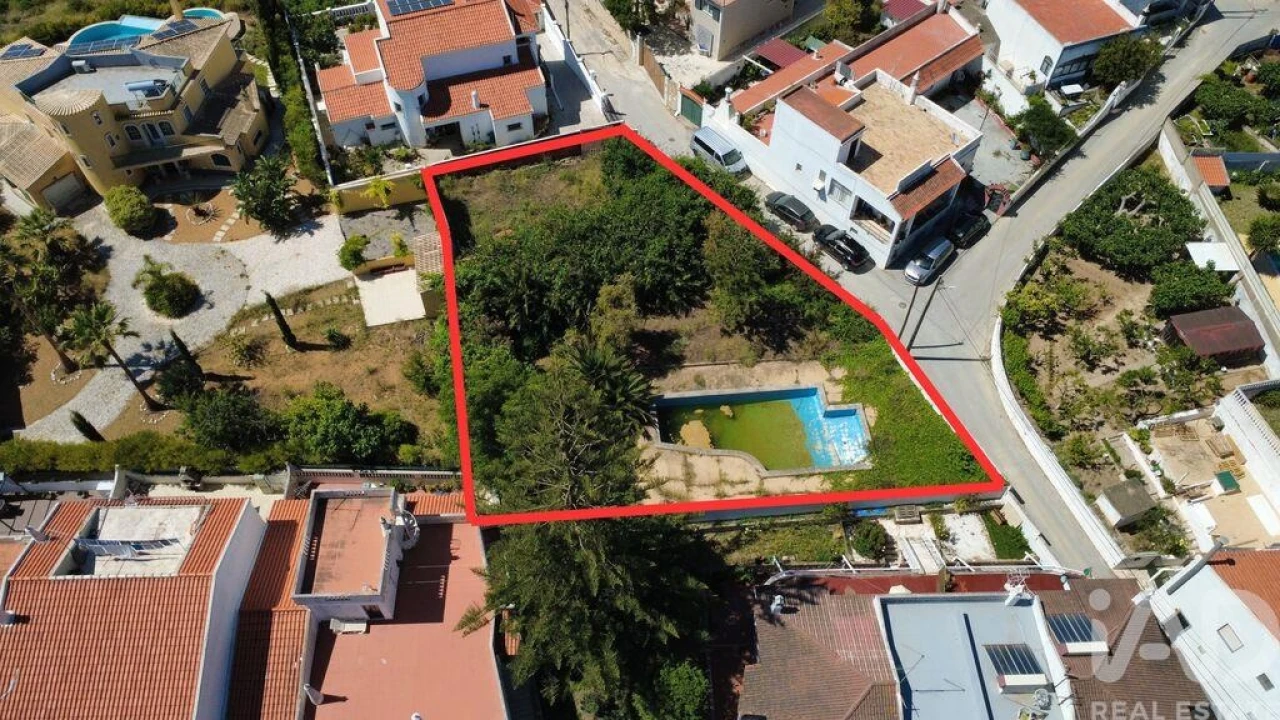 Terreno para Venda em Albufeira e Olhos de Água Foto 6