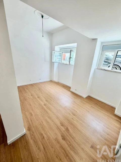Apartamento T3 para Venda em Beato