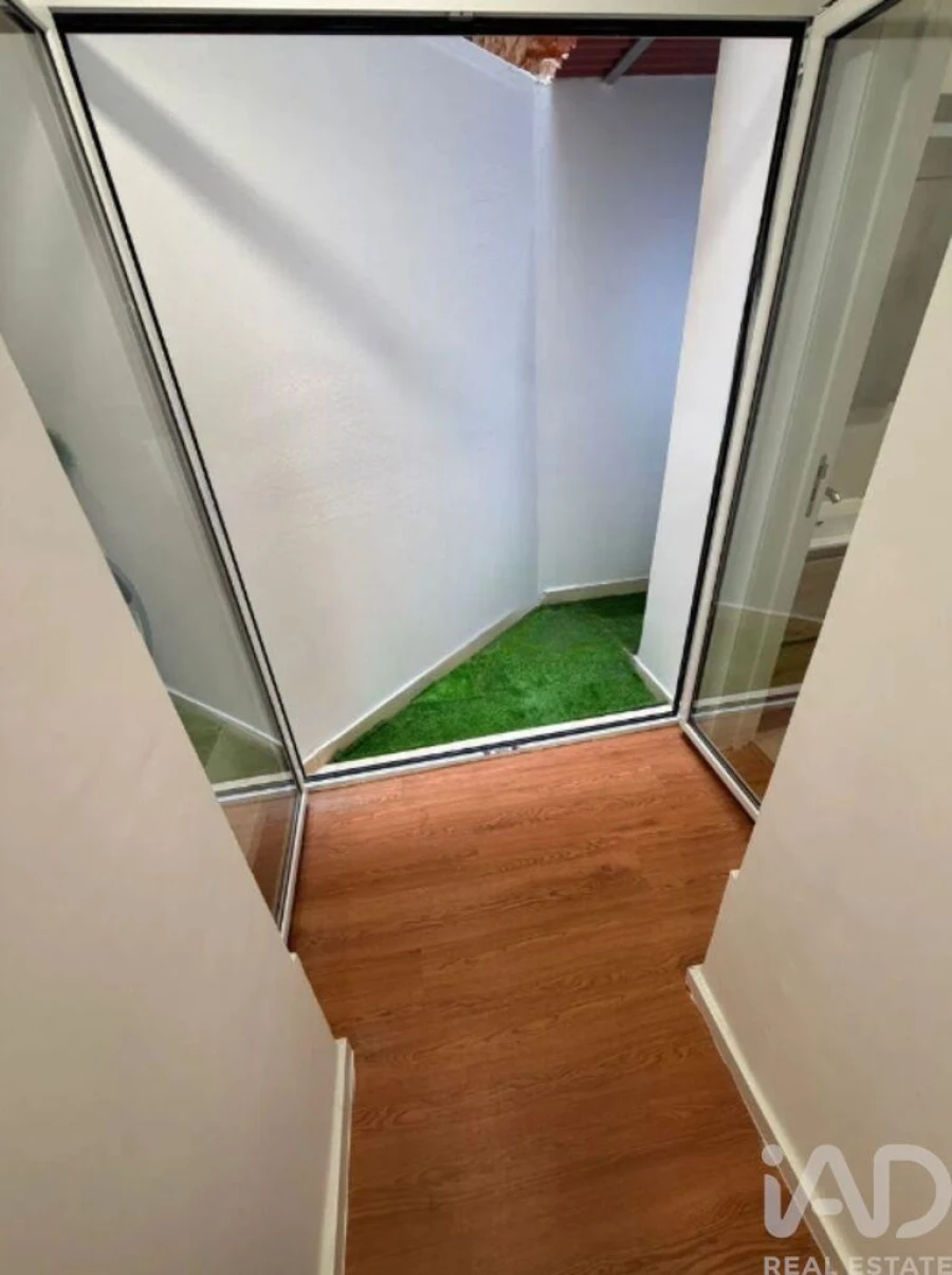 Apartamento T3 para Venda em Beato Foto 9