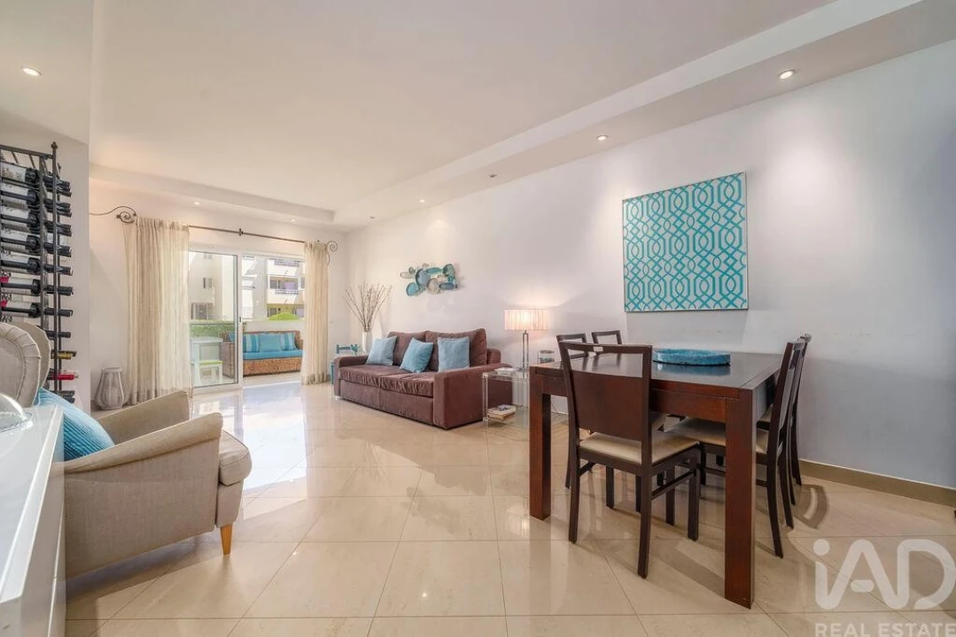 Apartamento T3 para Venda em Quarteira Foto 22