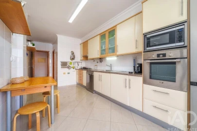 Apartamento T3 para Venda em Quarteira