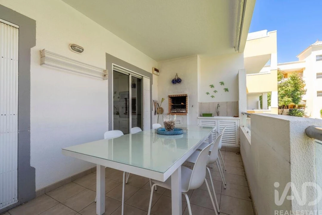 Apartamento T3 para Venda em Quarteira Foto 16