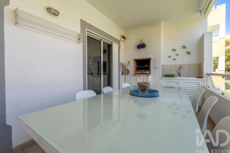 Apartamento T3 para Venda em Quarteira Foto 35