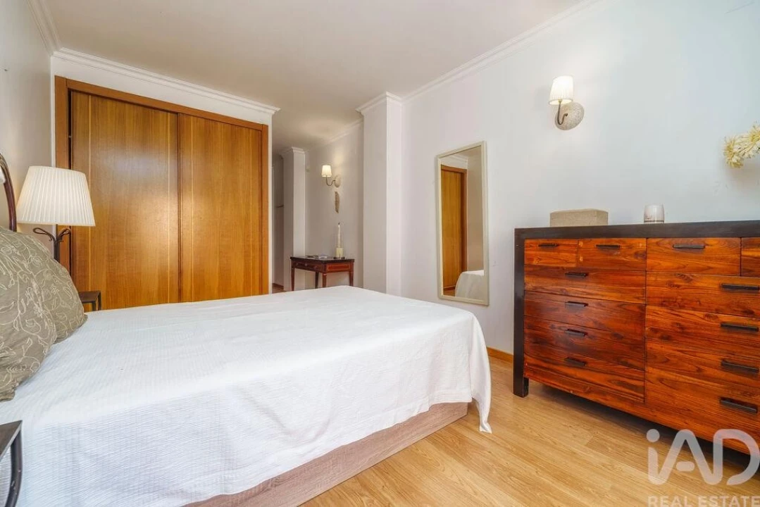Apartamento T3 para Venda em Quarteira Foto 15