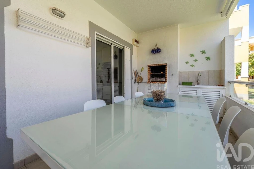 Apartamento T3 para Venda em Quarteira Foto 35
