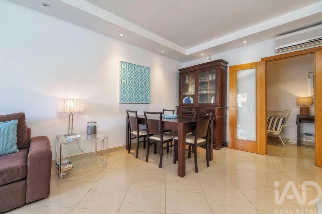 Apartamento T3 para Venda em Quarteira Foto 39