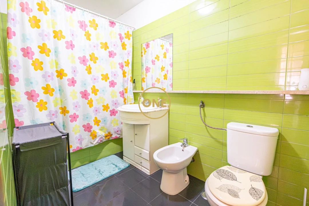 Apartamento T2 para Venda em Santo António dos Cavaleiros e Frielas Foto 12