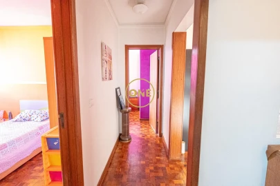 Apartamento T2 para Venda em Santo António dos Cavaleiros e Frielas