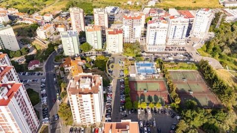 Apartamento T2 para Venda em Santo António dos Cavaleiros e Frielas