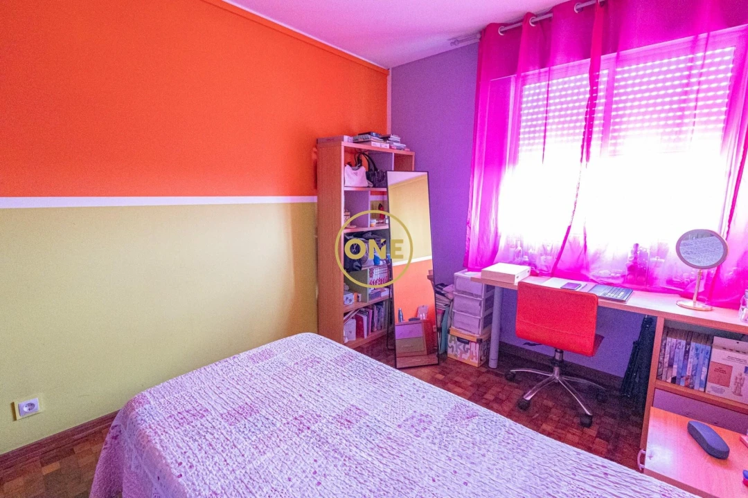 Apartamento T2 para Venda em Santo António dos Cavaleiros e Frielas Foto 6