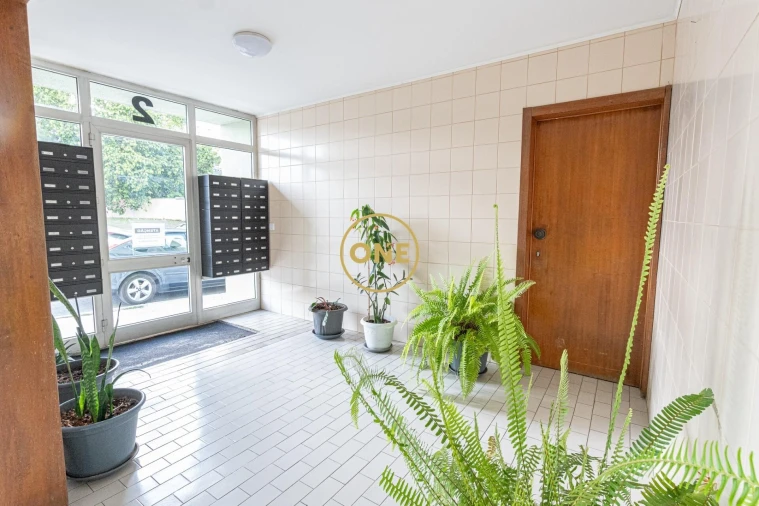 Apartamento T2 para Venda em Santo António dos Cavaleiros e Frielas Foto 22
