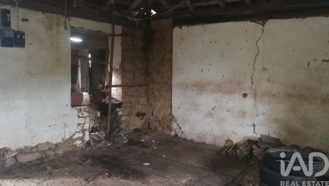 Moradia para Venda em Alvares